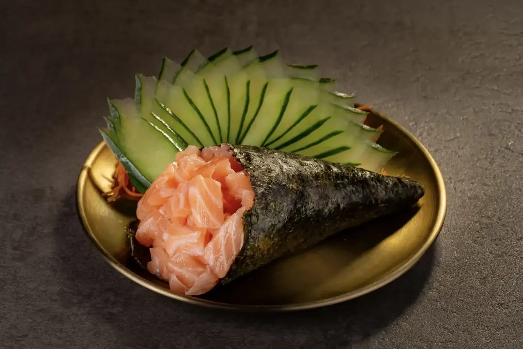 TEMAKI DE SALMÃO SEM ARROZ