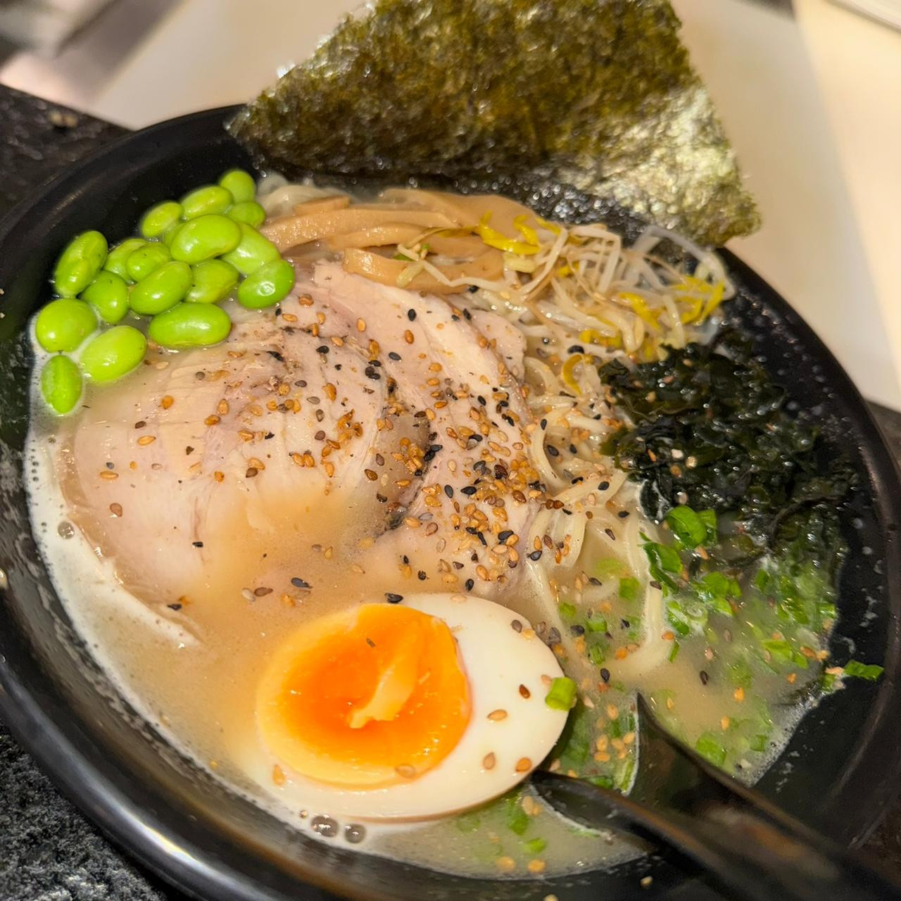 TONKOTSU LAMEN
