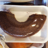1/2 bolo sabor chocolate simples 