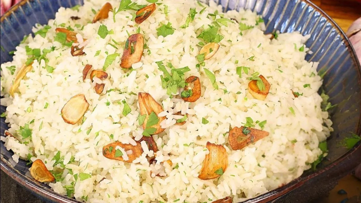 GUARNICAO ARROZ ALHO FRITO
