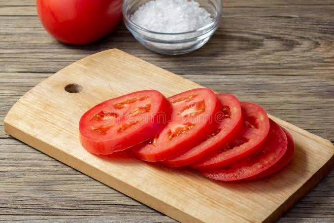 TOMATE