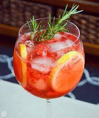 GIN TÔNICA - MORANGO