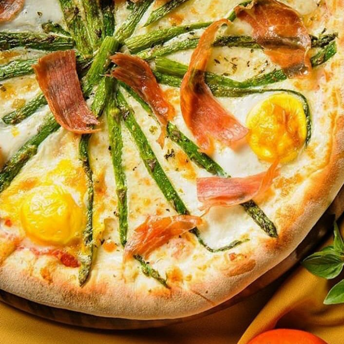 Pizza Média