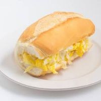 Pão com ovos