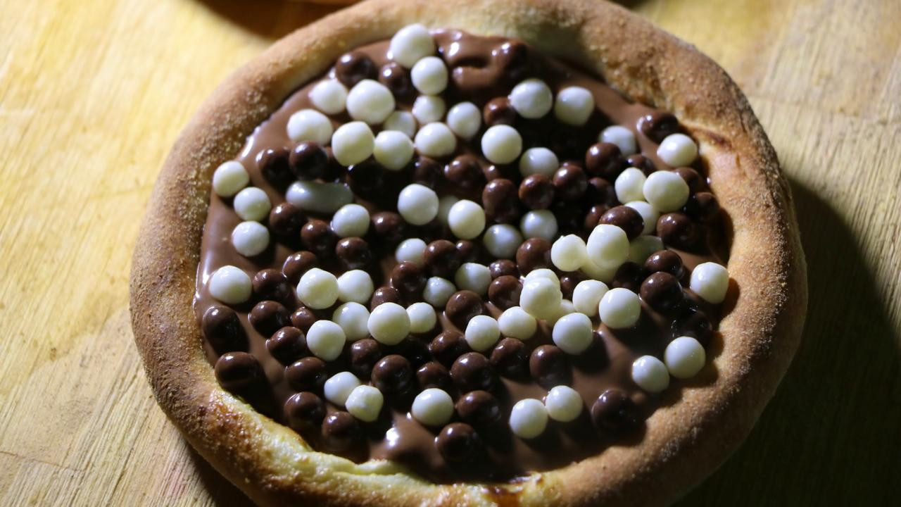 ESFIHA CHOCOBOL