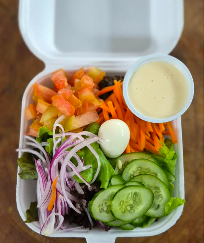 SALADA C/ MOLHO CAESER.
