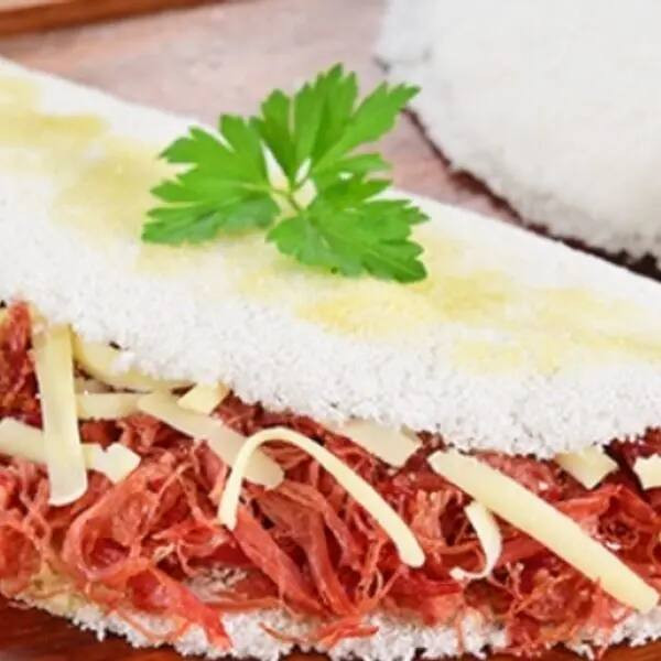 Tapioca Salgada Carne Seca com mussarella