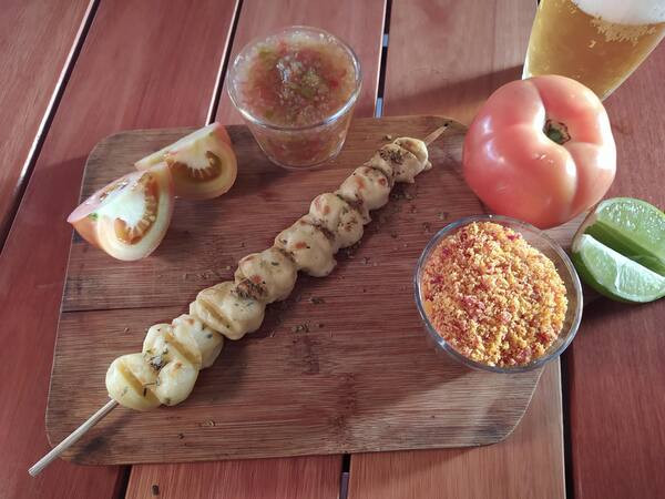 Espeto de queijo branco