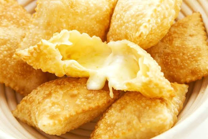 PASTELZINHO FRITO QUEIJO
