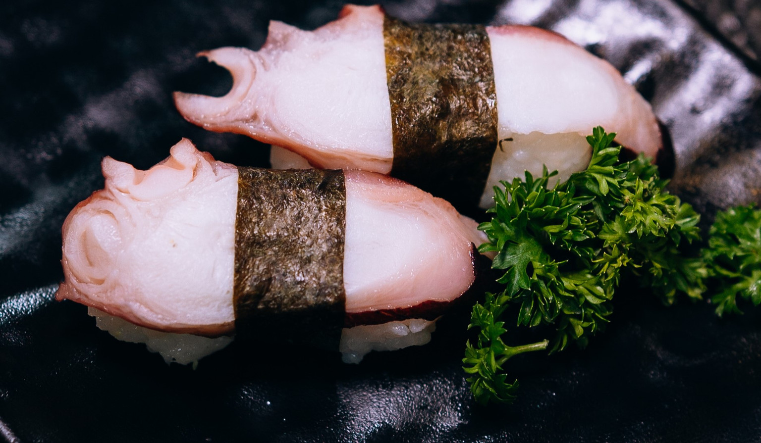 SUSHI DE POLVO (4UN)
