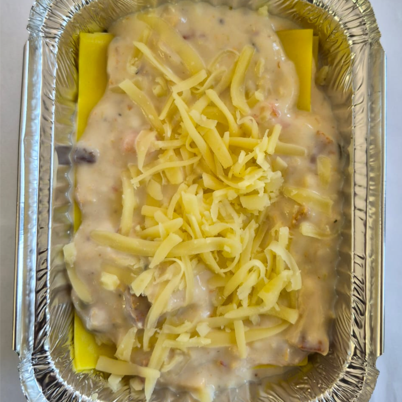 LASANHA DE FRANGO C/ BACON E MUÇARELA (C/GLÚTEN C/LACTOSE) 350 GRAMAS Congelado