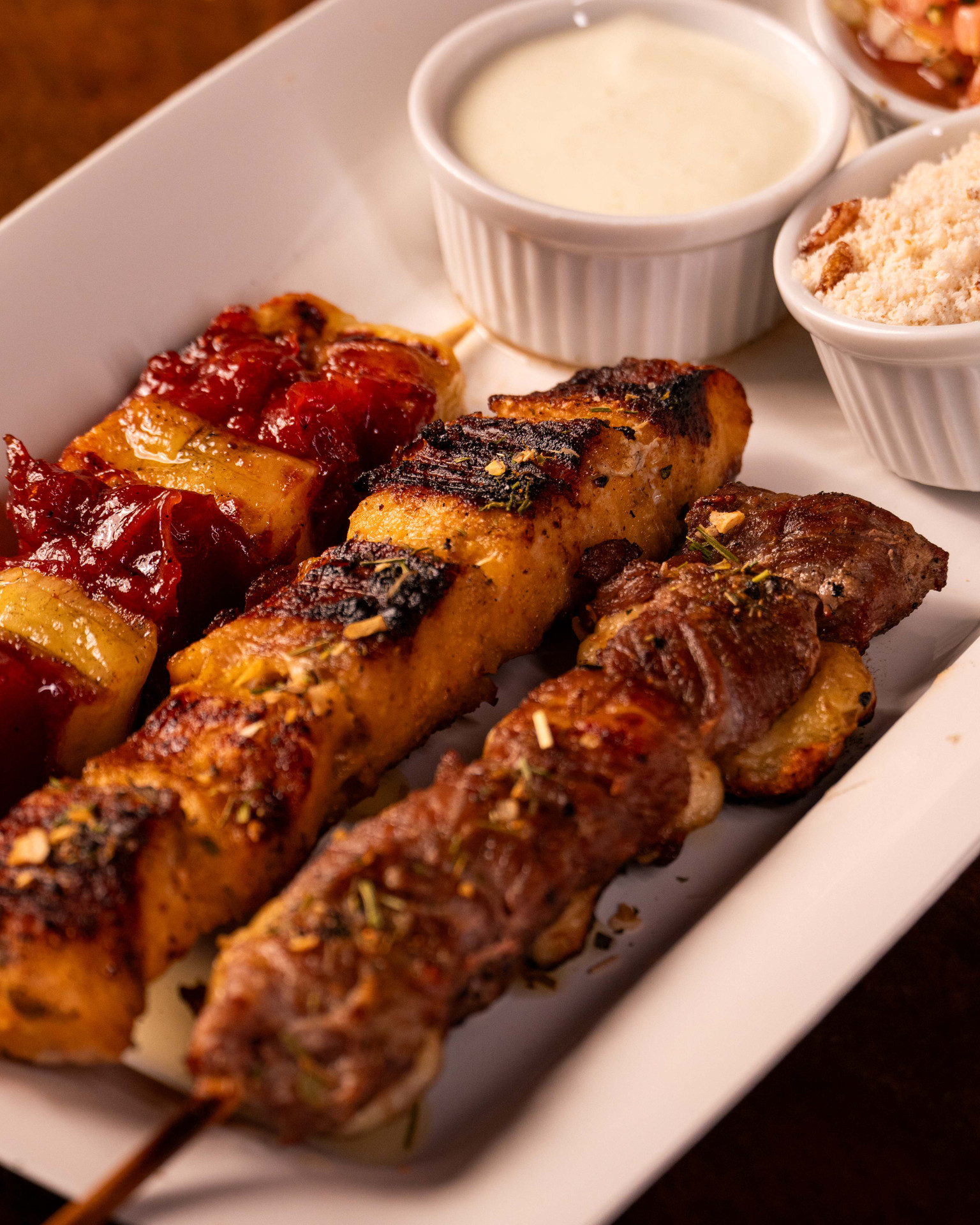 ESPETO DE KAFTA QUEIJO E BACON UN