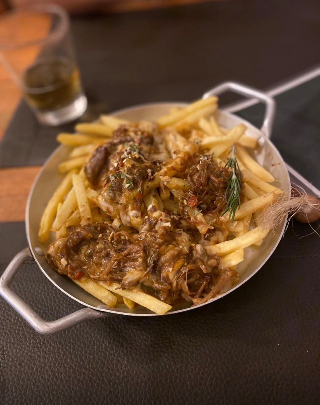 FRITAS COM RAGU E QUEIJO