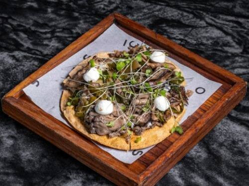 Pizza com Mix de Cogumelos Trufados