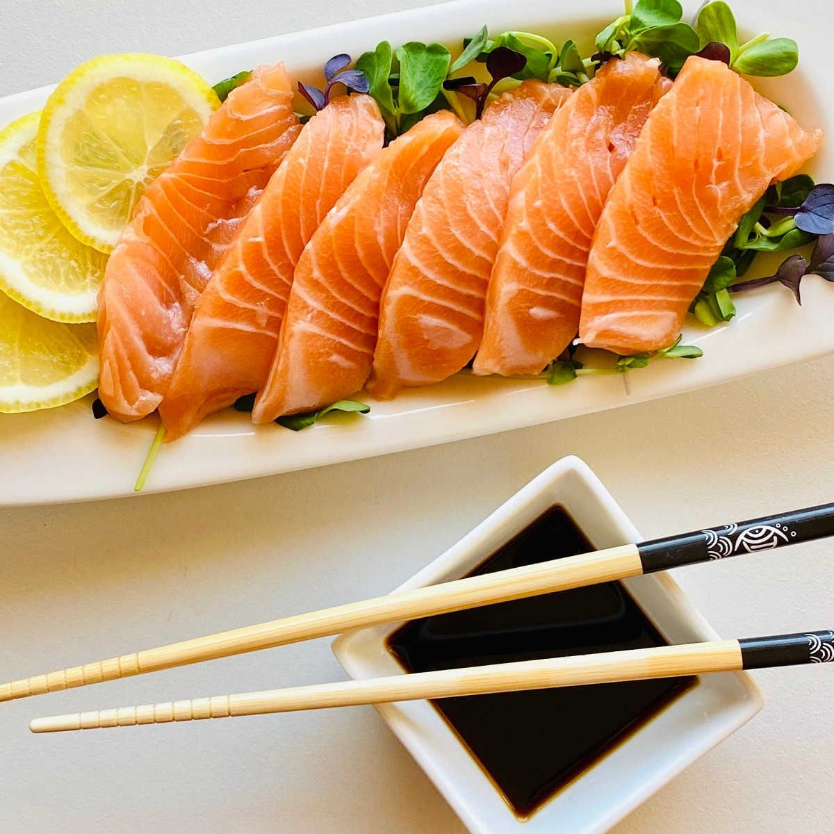 SASHIMI SALMAO