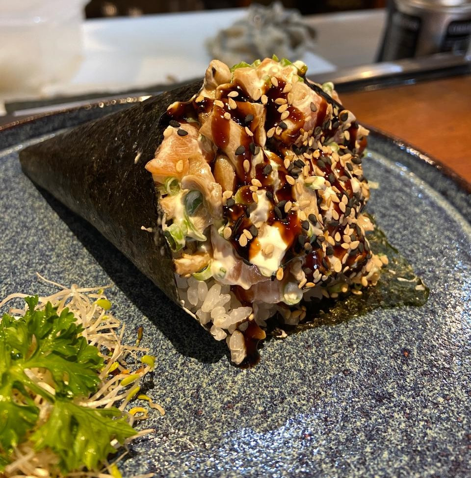 TEMAKI SALMAO C SHIMEJI