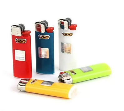 ISQUEIRO BIC PEQUENO
