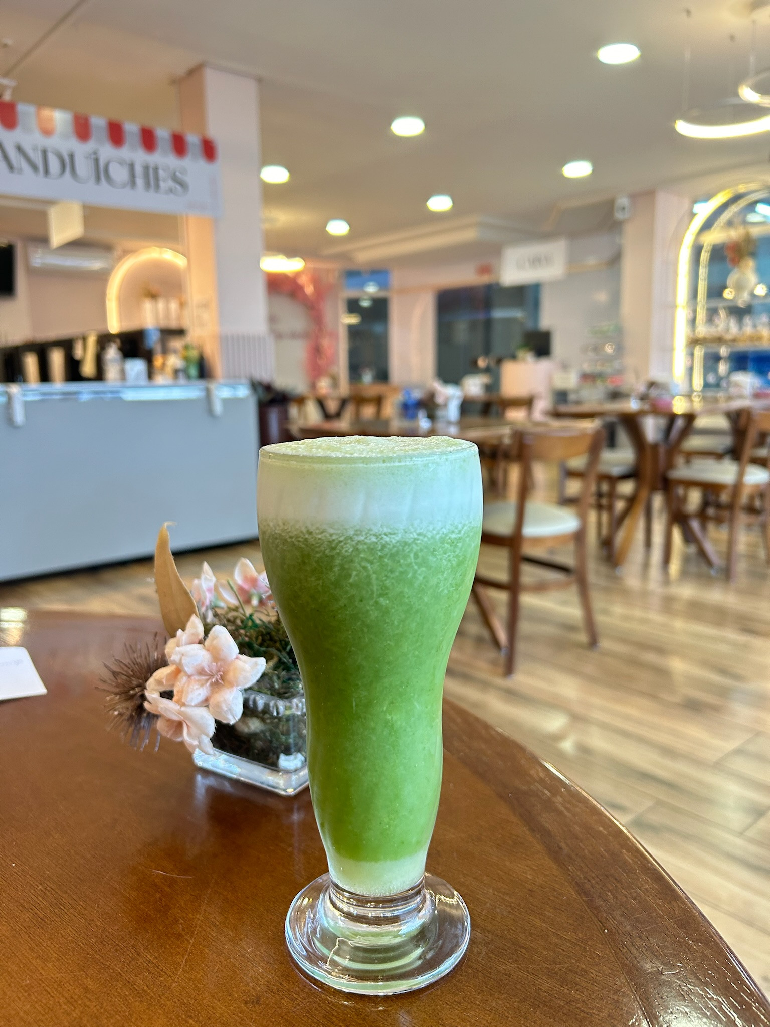 Suco Natural De Abacaxi Com Hortelã