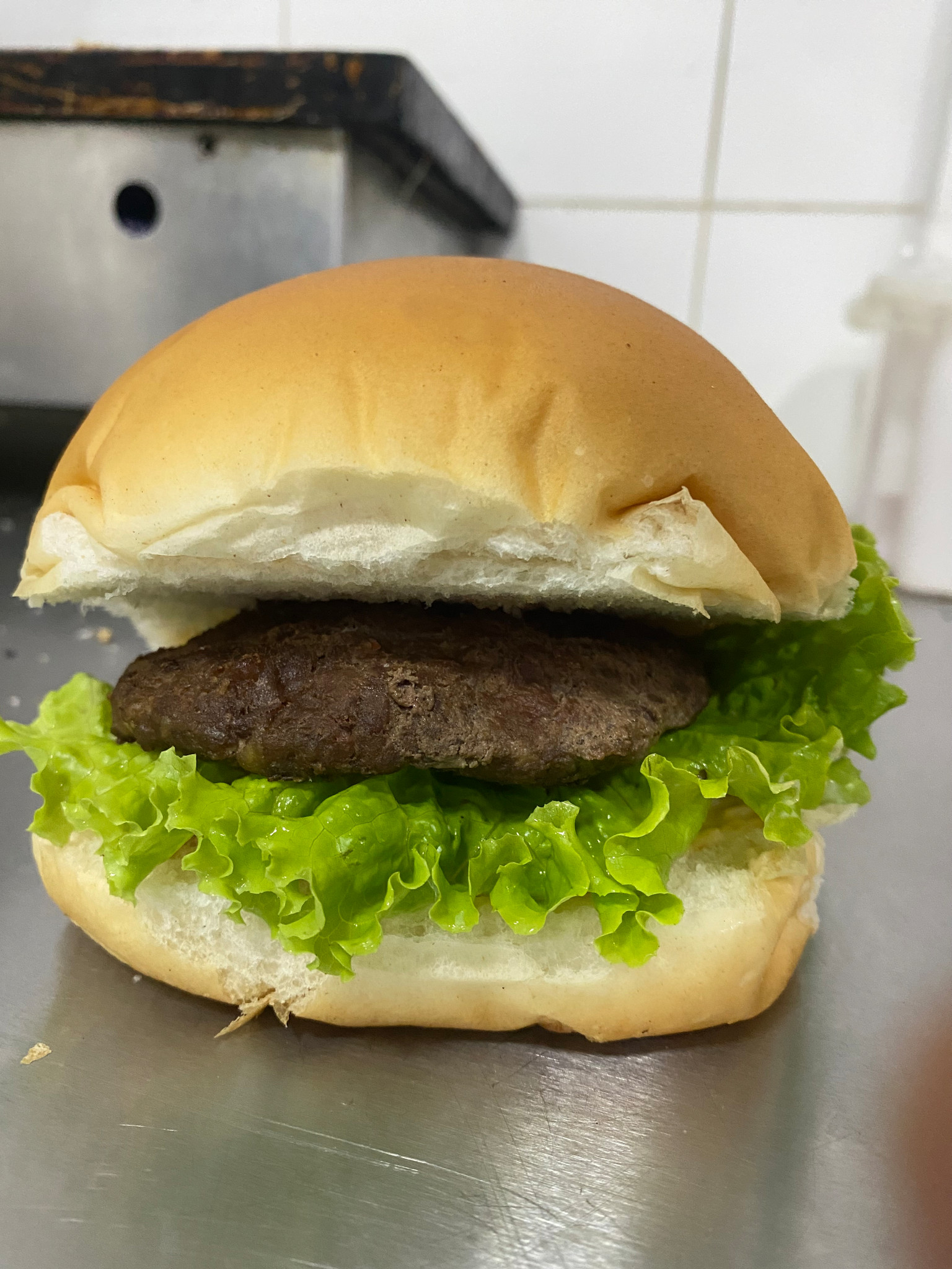 HAMBURGUER SALADA