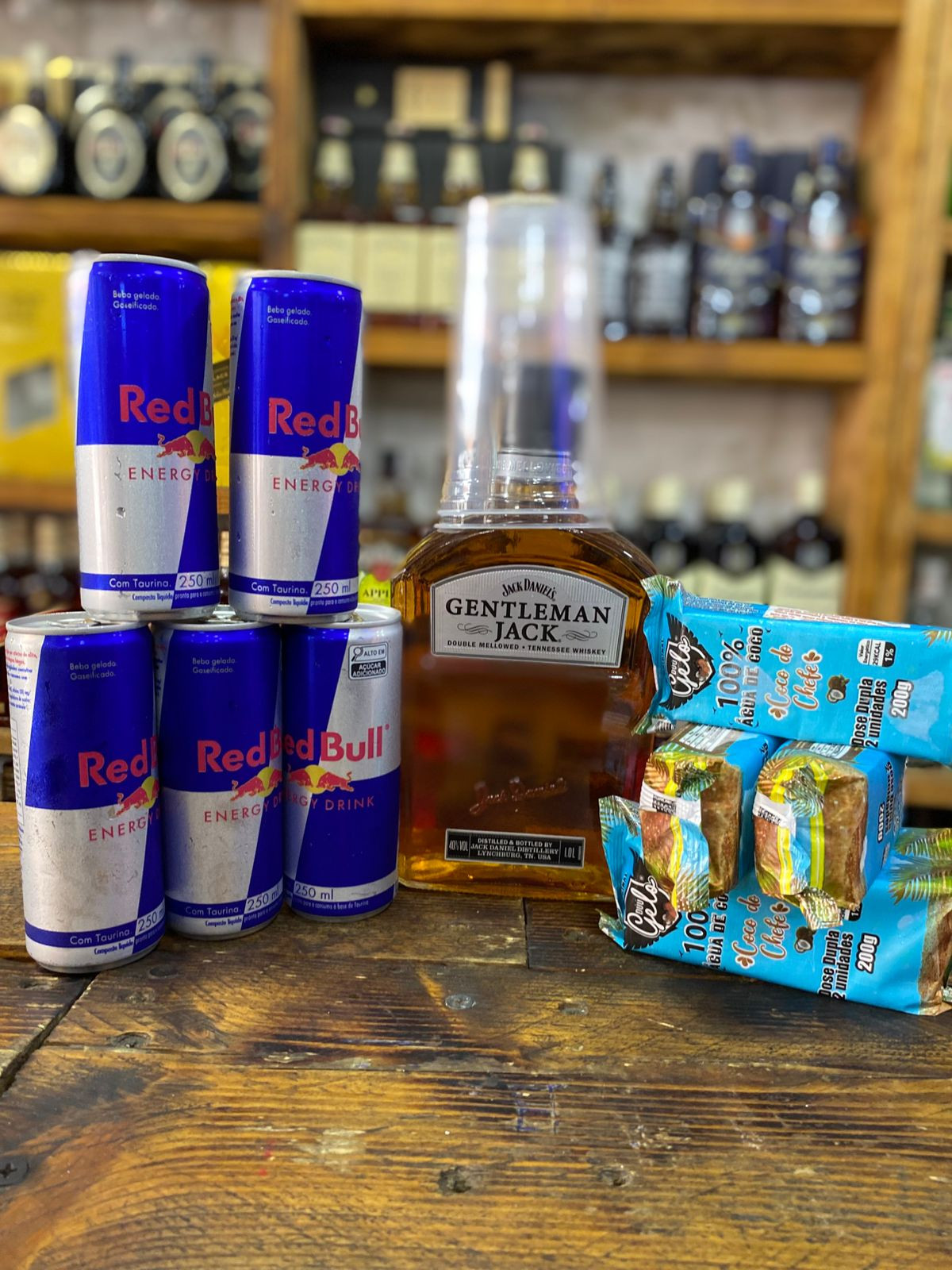 Combo Gentleman Jack 1LT+5 Red Bull+5 Sache