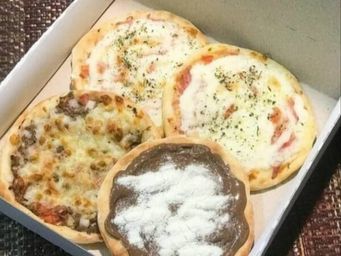 Combo casal! 2 carne e pizza 2 brigadeiro