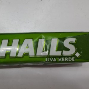 HALLS UVA VERDE