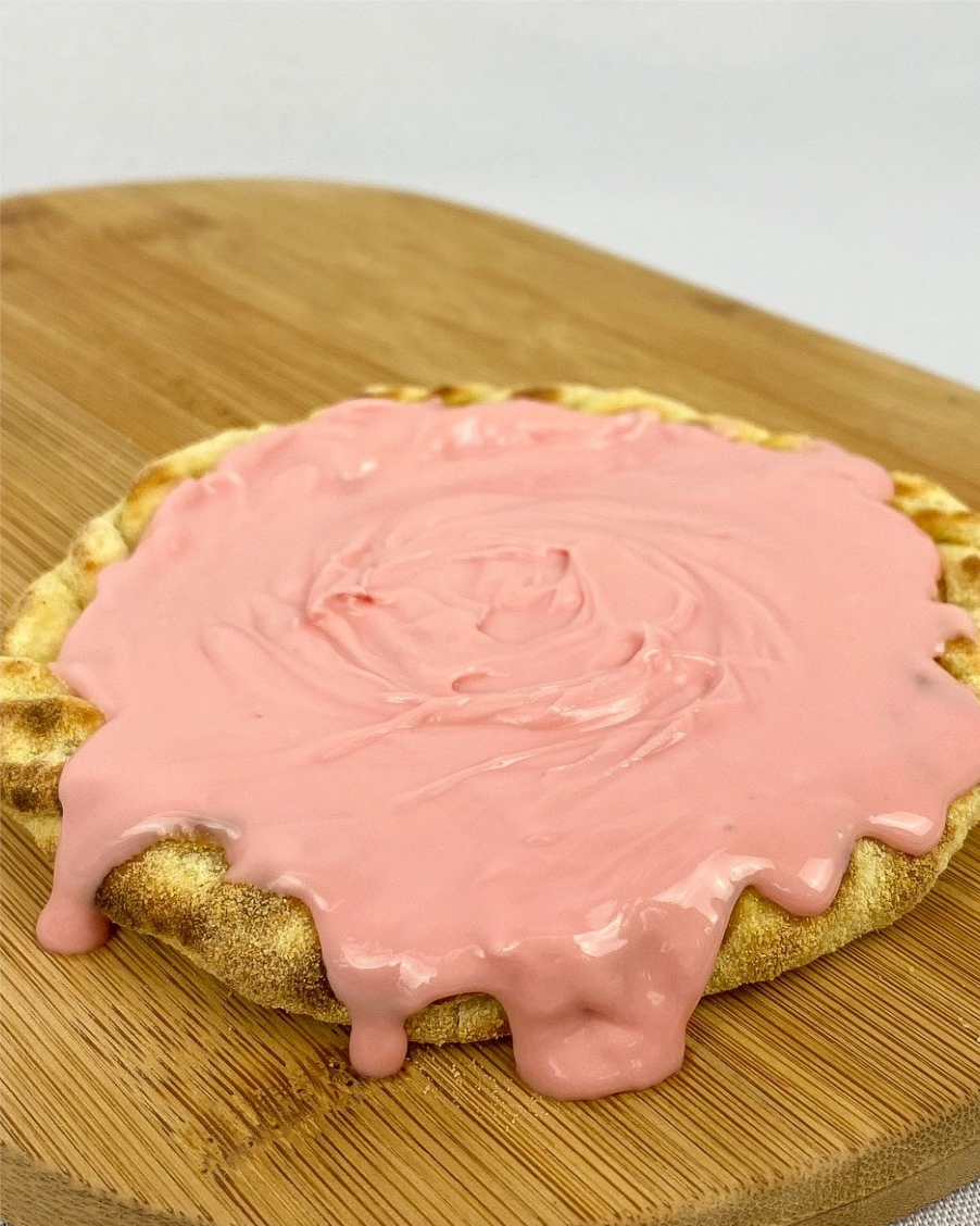 Esfiha de creme de morango