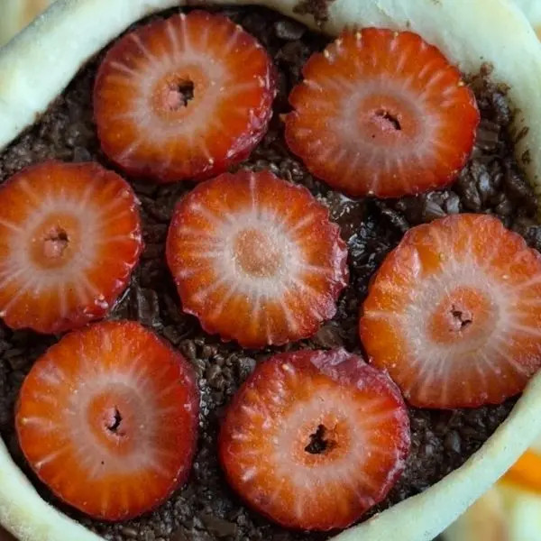  Esfiha Chocolate Com Morango