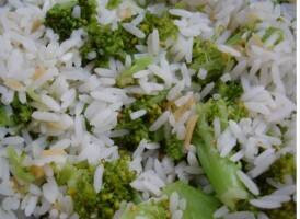 Arroz ao Alho e Brócolis