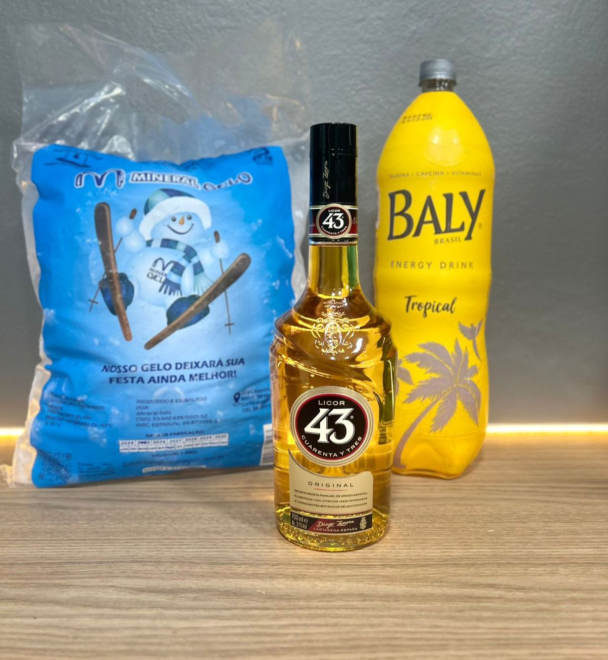 Licor 43 700ml+ Baly 2L+ Gelo 3kg