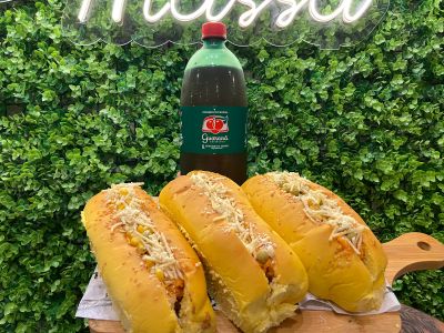 4 CACHORRO QUENTE + REFRI 1L
