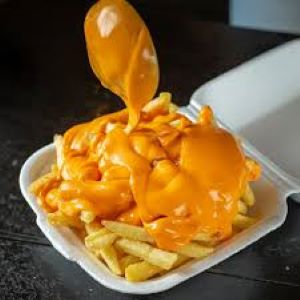 BATATA FRITA C/ CHEDDAR