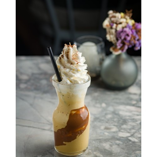 YOLO COFFEE SHAKE