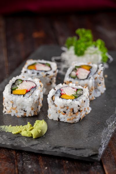 URAMAKI CALIFÓRNIA (4UN)