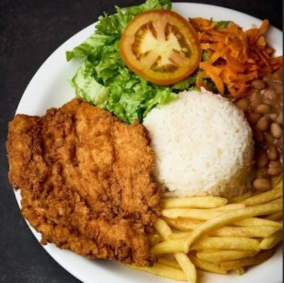 PRATO DO DIA COM FRANGO EMPANADO 