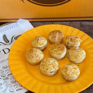 Mini Empada de Queijo e Orégano 75 UN