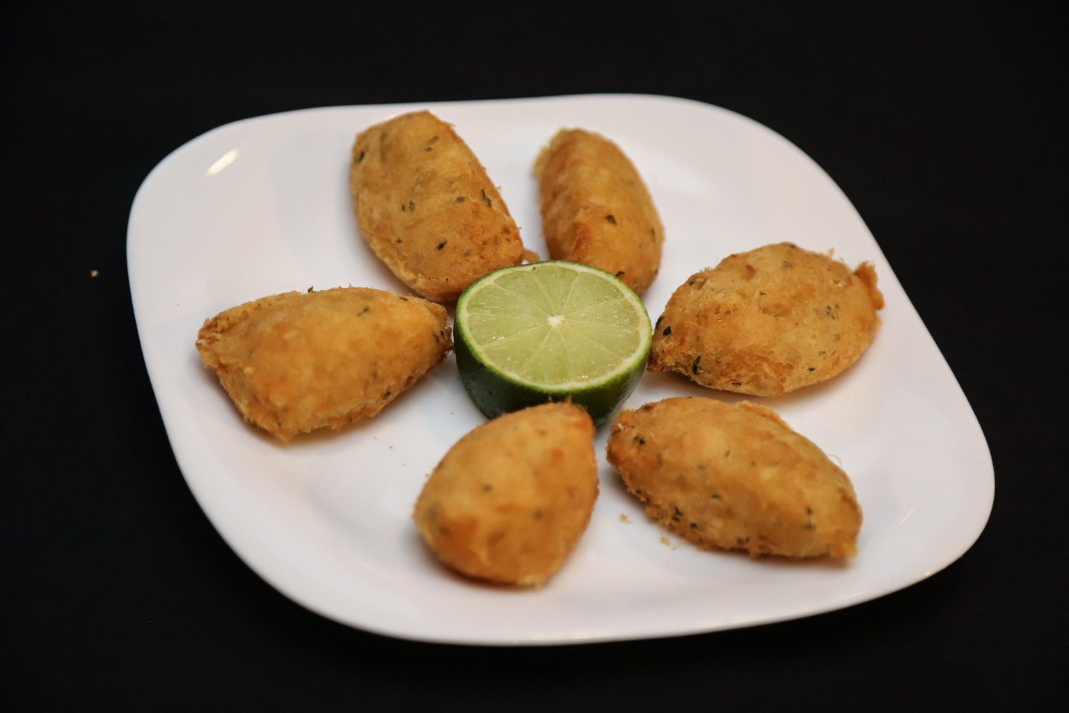 BOLINHO DE BACALHAU 