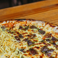 PIZZA STROGONOFF DE CARNE 