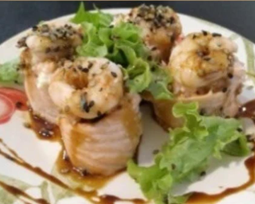 ESPECIAL DE SALMÃO (COM RECHEIO DE CAMARÃO)