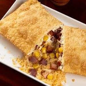 PASTEL FRANGO C/ BACON