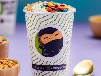 Açaí em Camadas 300 ml - Adicionais Grátis