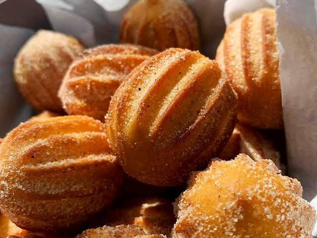 10 CHURROS