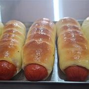 ENROLADINHO DE SALSICHA