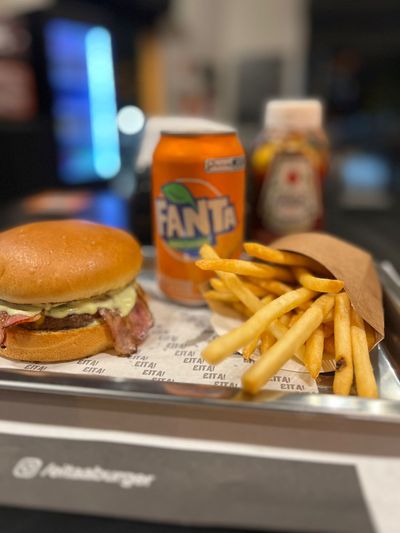 Bacon Burguin + Mini Fritas + Refrigerante Lata