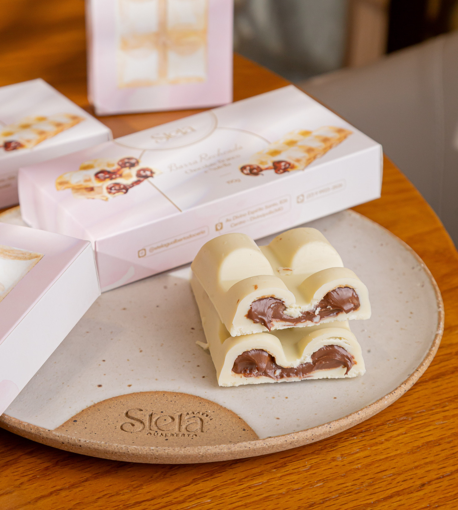 BARRINHA CHOCOLATE BRANCO COM NUTELLA