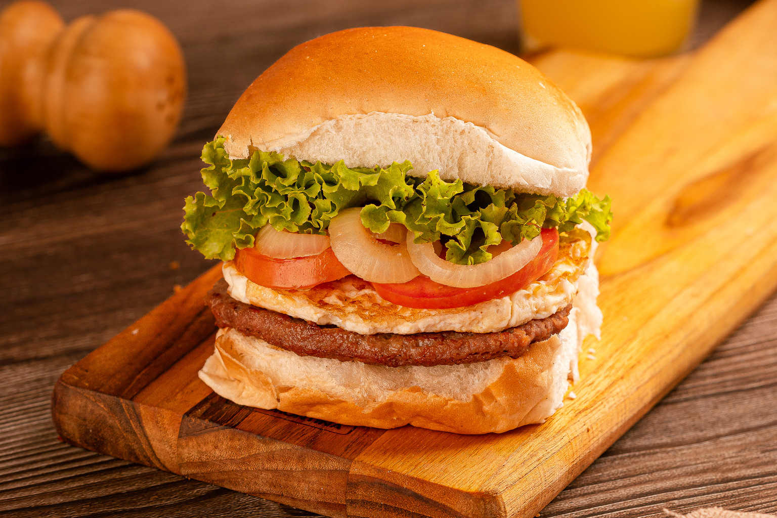 EGGS BURGUER