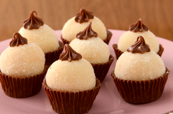 BRIGADEIRO NINHO COM NUTELLA