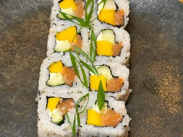 URAMAKI CALIFÓRNIA