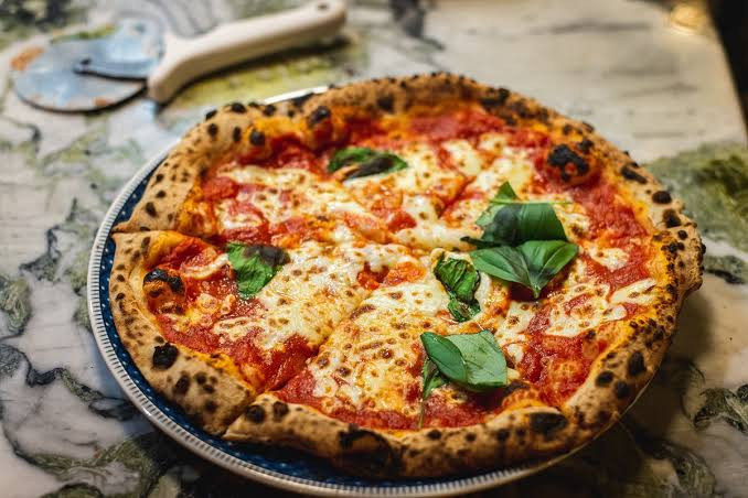NAPOLITANA 