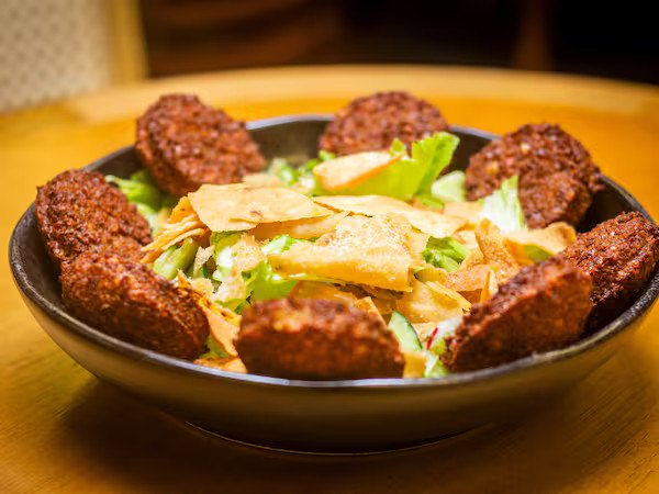 Falafel + Saladinha